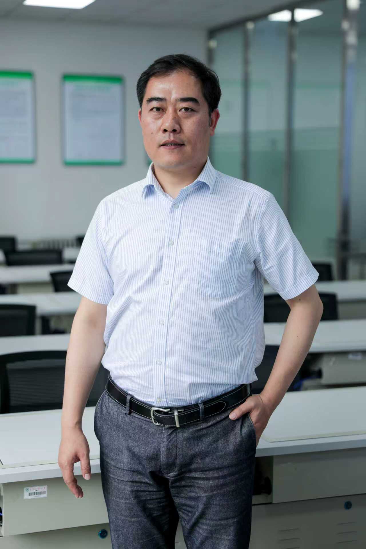 黄善林-公共管理学院